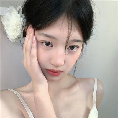 向下扭曲